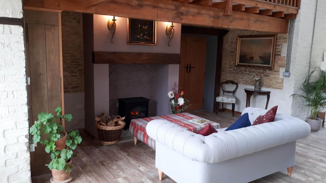 Bed and Breakfast The Byre North End Farm Ashton Keynes Exterior foto